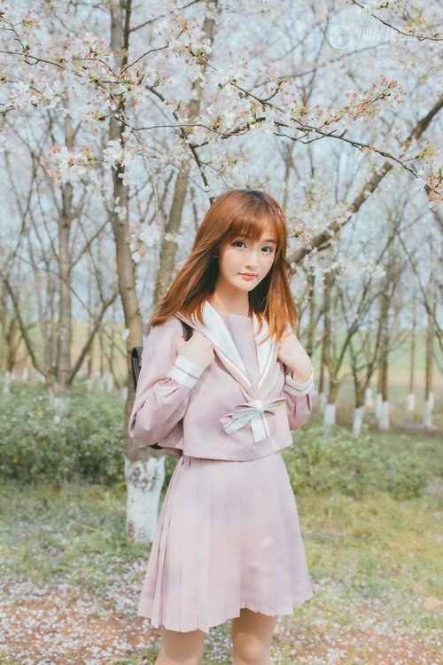 揉我胸啊嗯～出水了奶头好硬免费图解